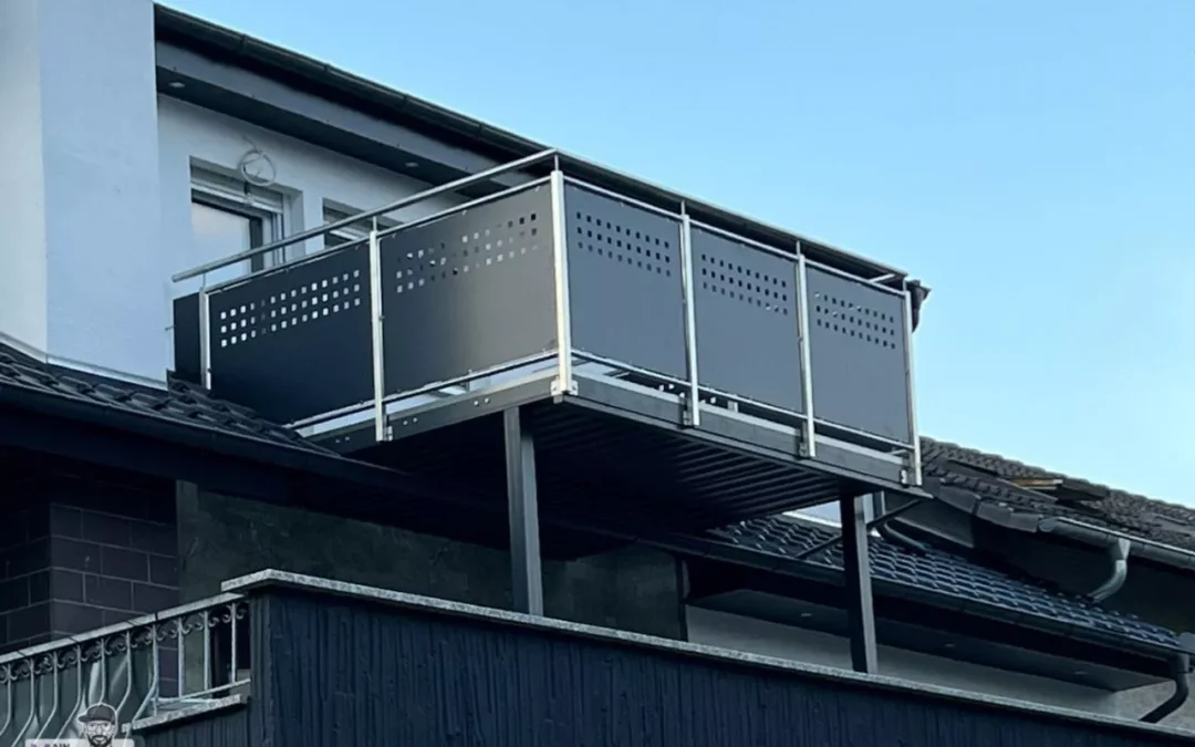 Anbaubalkon Stahl Verzinkt Pulverbeschichtet Edelstahlgelaender Aluminium Lochblechfuellung