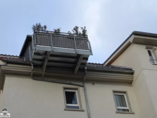 Freitragender Anbaubalkon Gelaender Verzinkter Rohrrahmen Stabfuellung