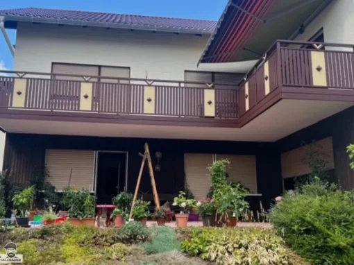 Flachstahl Balkongelaender ohne Handlauf