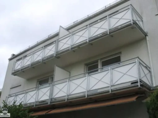 Verzinkter Balkongelaender Edelstahlhandlauf Pulverbeschichteten Aluminium Musterblechfuellung