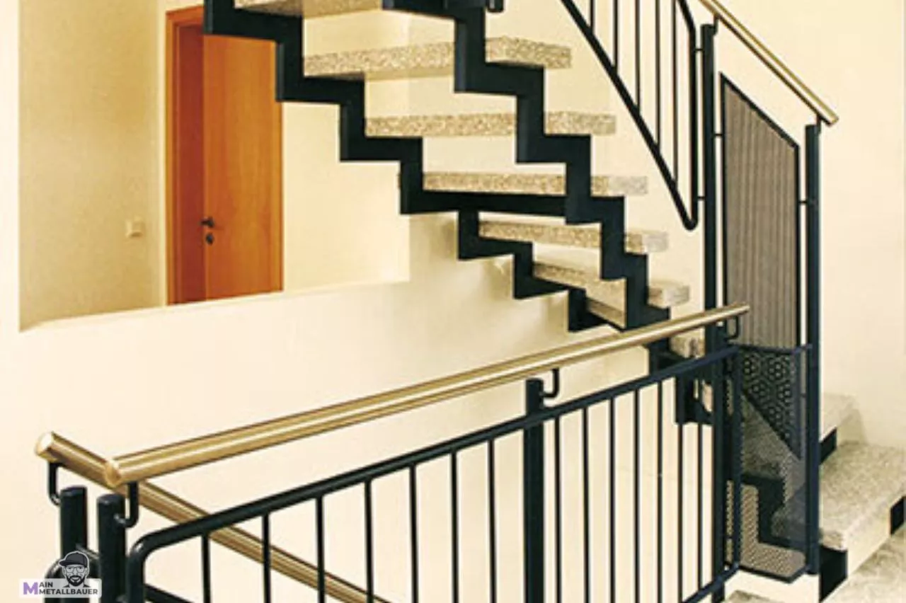 Zwei Holmtreppe mit Rohrstabgelaender und Edelstahlhandlauf Zwei Holmtreppe mit Rohrstabgelaender und Edelstahlhandlauf