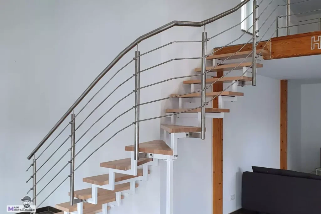 Zwei Holmtreppe mit Rohrstabgelaender und Edelstahlhandlauf Zwei Holmtreppe mit Rohrstabgelaender und Edelstahlhandlauf