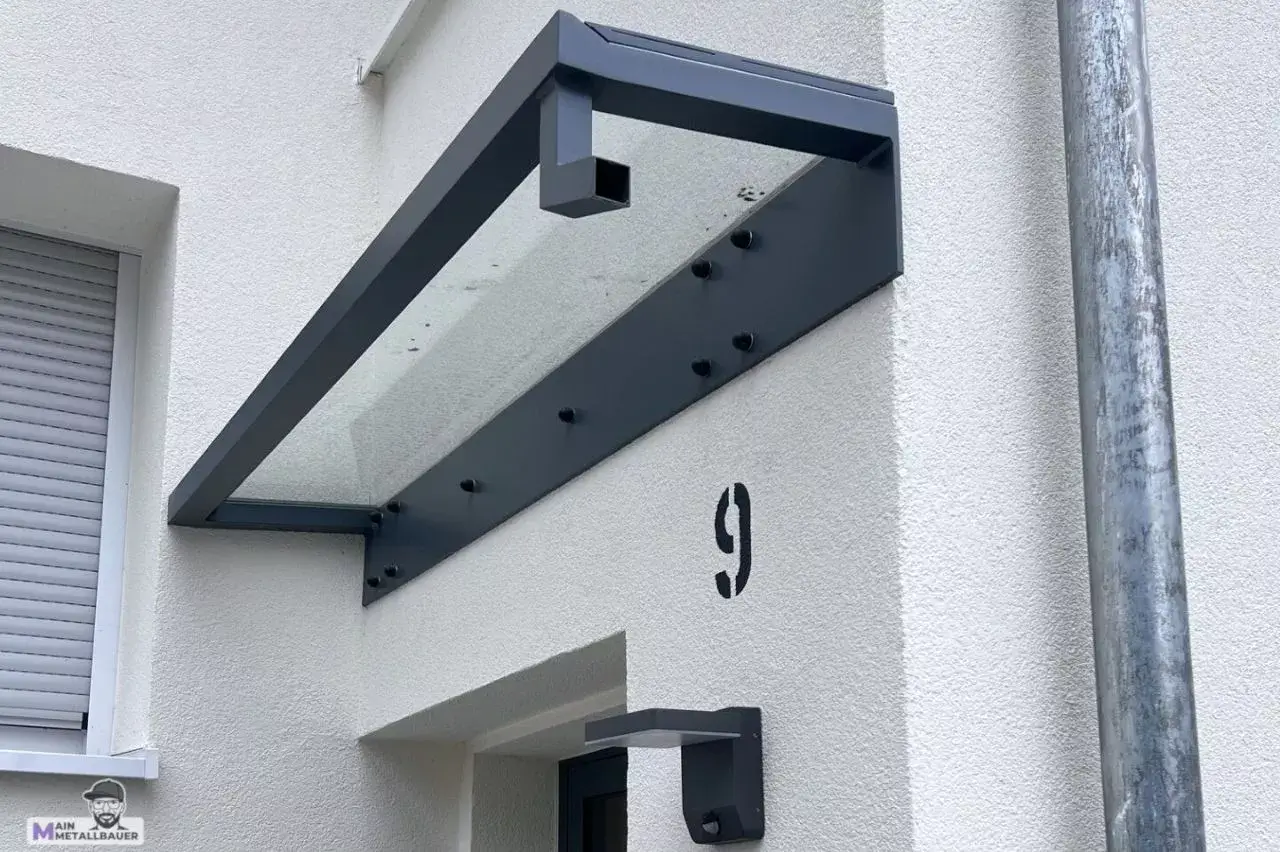 Vordach pulverbeschichtetem Aluminium mit integrierter Regenrinne