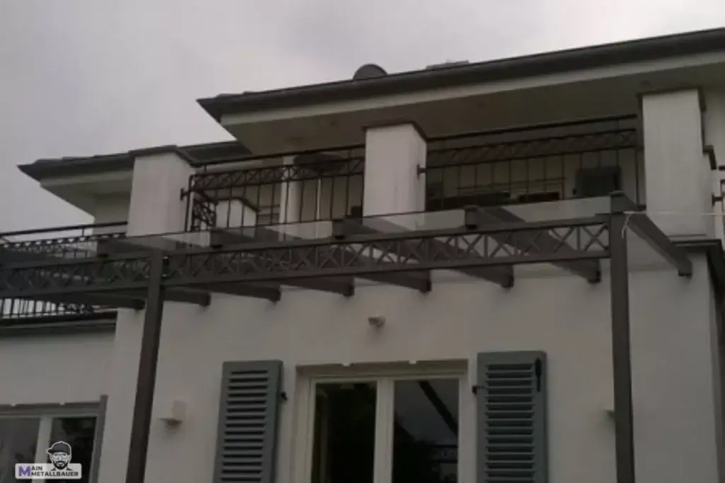 Terrassenuberdachung Aus Stahl mit Glasdach Terrassenuberdachung aus Stahl mit Glasdach